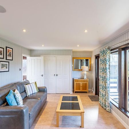 Bluebell Lodge 7 With Hot Tub Newton Stewart Exteriör bild