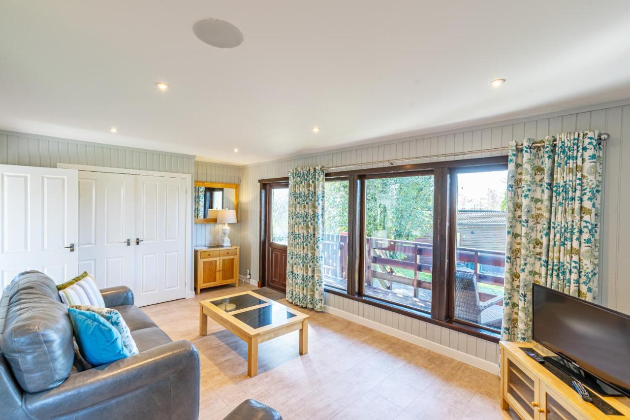 Bluebell Lodge 7 With Hot Tub Newton Stewart Exteriör bild