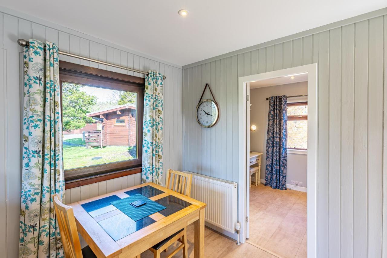 Bluebell Lodge 7 With Hot Tub Newton Stewart Exteriör bild