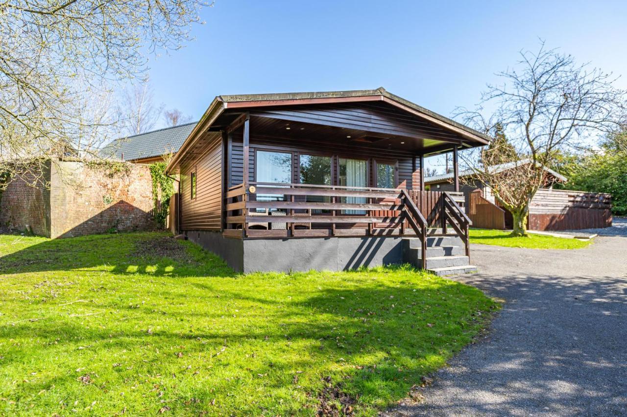 Bluebell Lodge 7 With Hot Tub Newton Stewart Exteriör bild