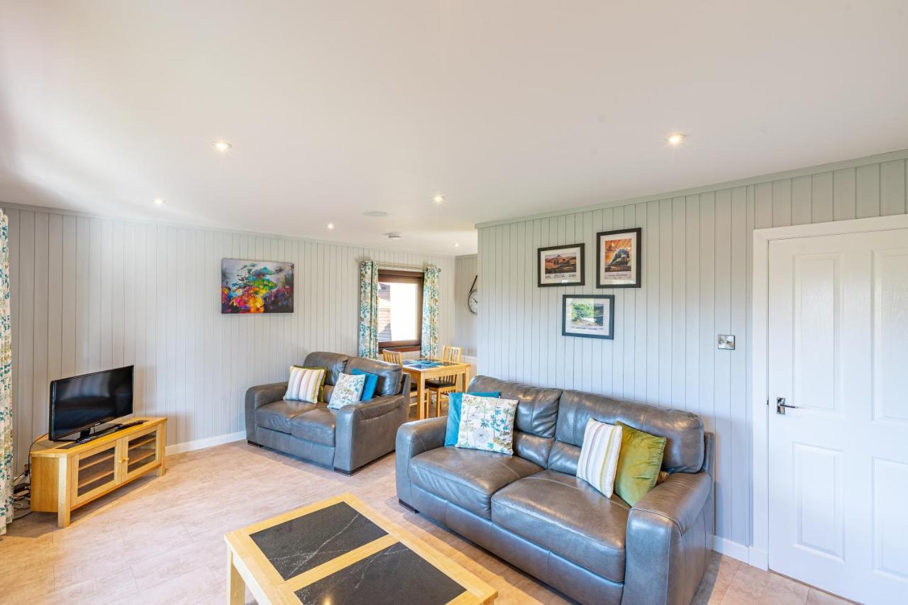 Bluebell Lodge 7 With Hot Tub Newton Stewart Exteriör bild